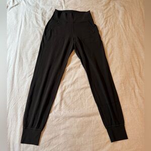 Lululemon women’s Black Jogger legging Pants - size 4
